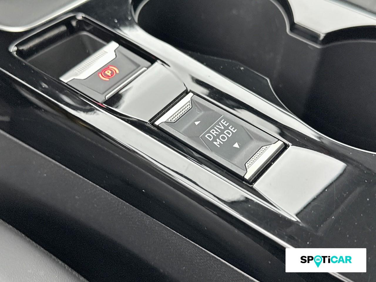 Peugeot 208 1.2 puretech 100ch s&s allure  pack — photo 17