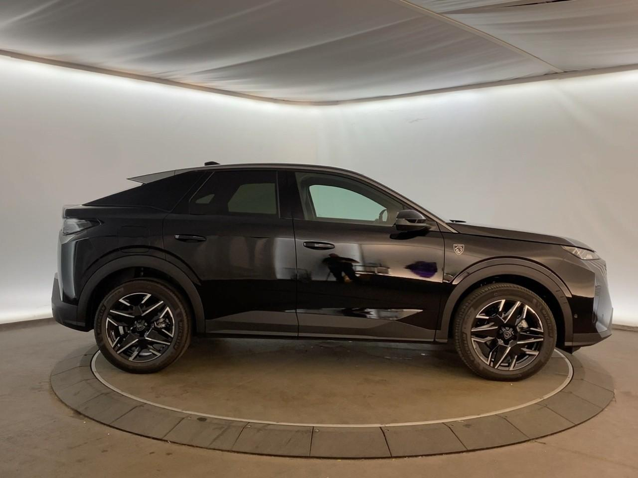 Peugeot 3008 hybrid 145 e-dcs6 gt — photo 4