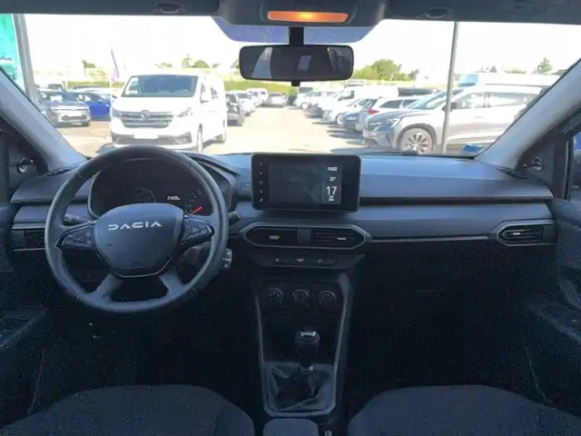 Dacia Sandero sce 65 — photo 9