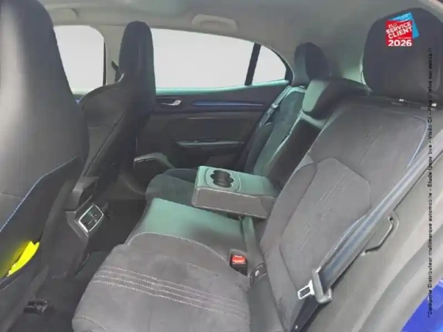 Renault Megane 1.7 blue dci 150 ch gt-line edc — photo 11
