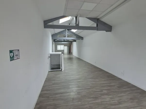 Vends loft - 205m²