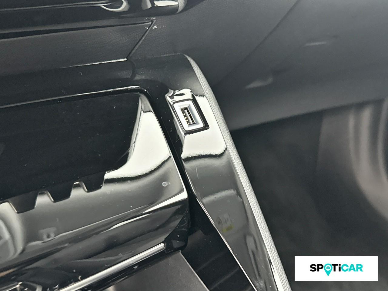 Peugeot 2008 1.2 puretech 130ch s&s allure pack eat8 — photo 16