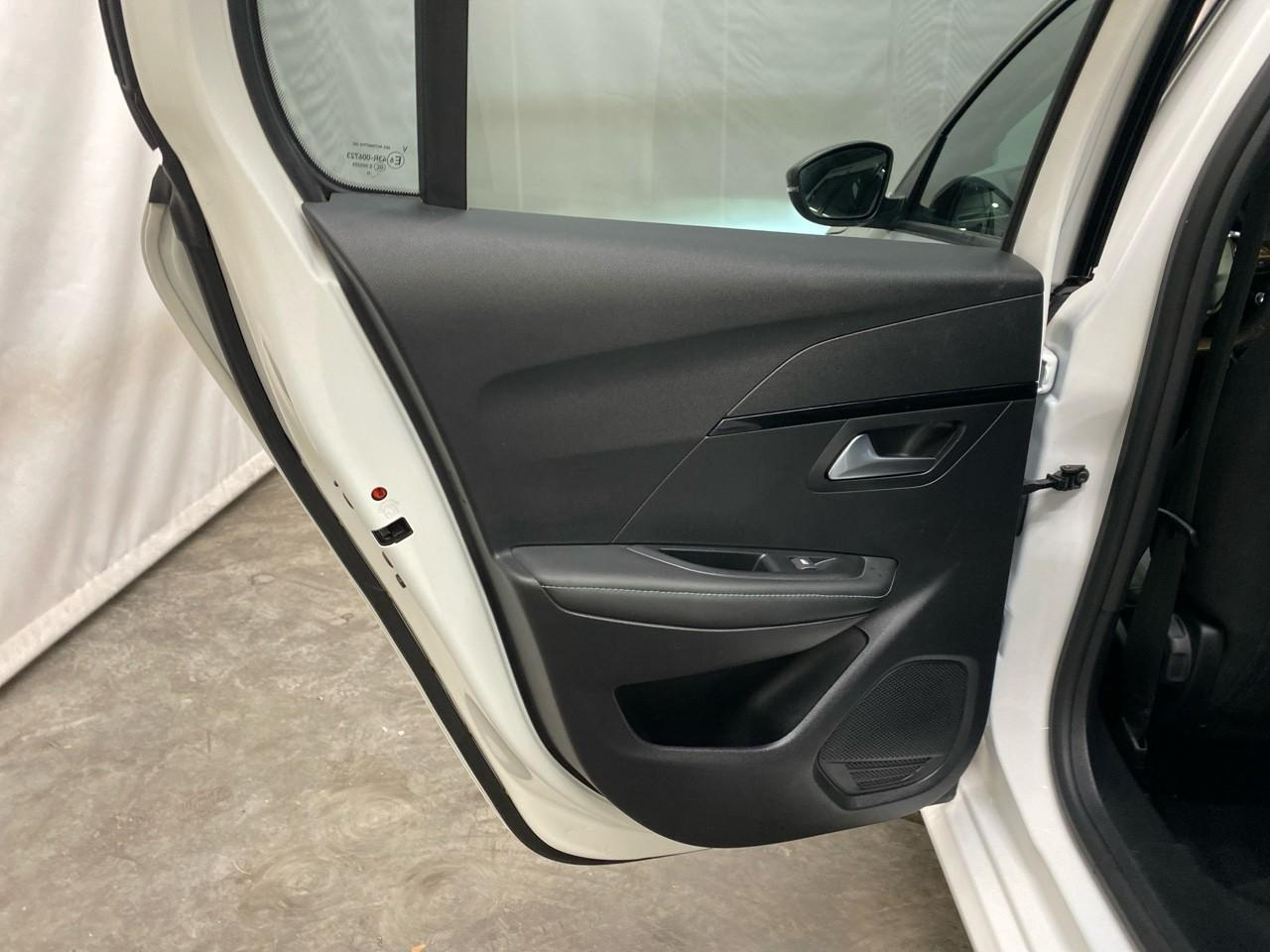 Peugeot 208 puretech 100 s&s eat8 allure — photo 27