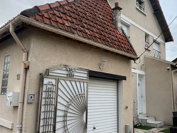 Maison 100 m² avec Cour & PAC (DPE D) - Tremblay-en-France (Vert Galant)