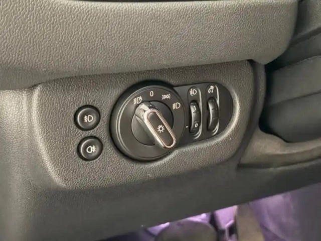 Mini Mini clubman cooper 136ch essential bva7 — photo 15