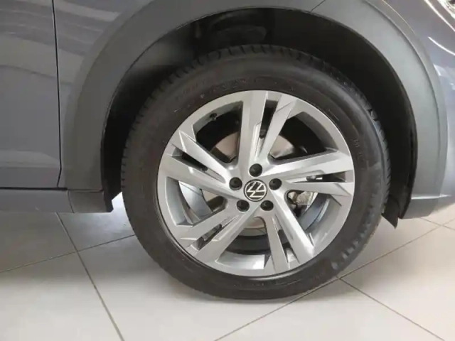 Volkswagen Taigo 1.5 tsi 150ch r-line dsg7 — photo 11