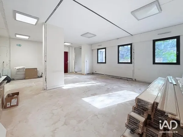 Local commercial 80 m²