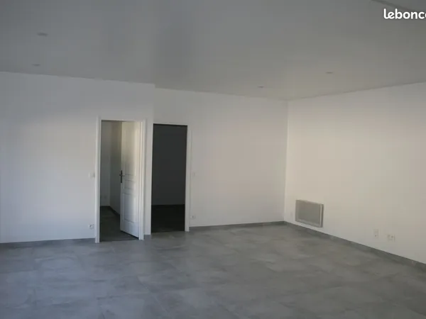 Appartement a louer a cires les mello