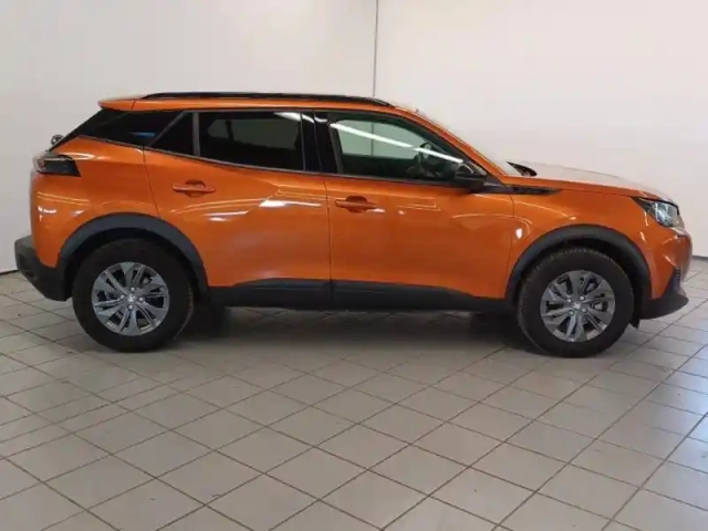 Peugeot 2008 e- 136ch style — photo 8