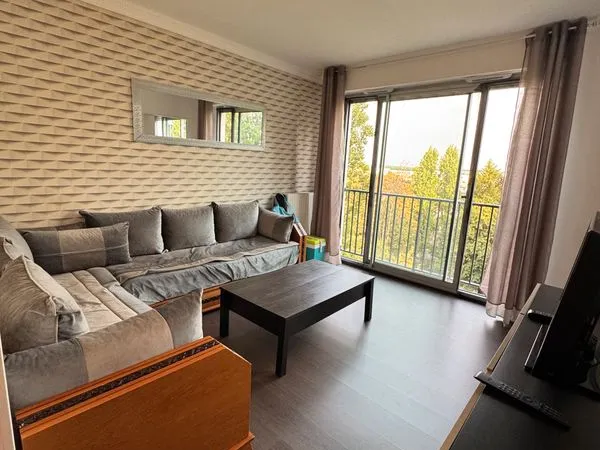 T2 lumineux 30m2 avec balcon, cave et parking