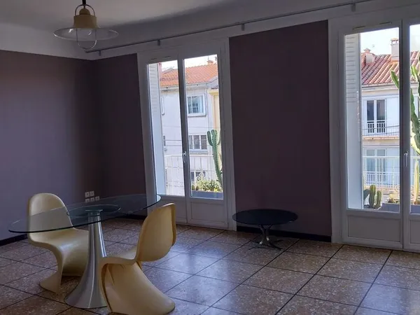 Perpignan Appartement 4 p. 93m² Quartier les remparts