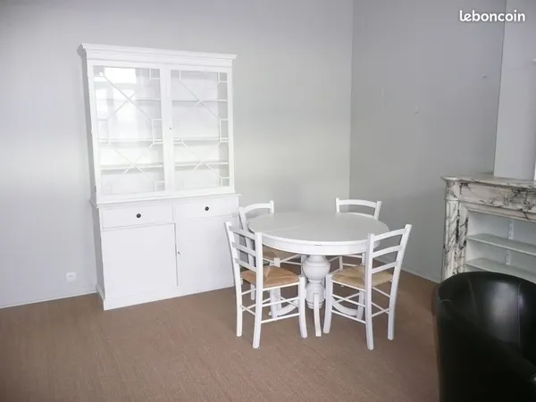 Location studio meublé