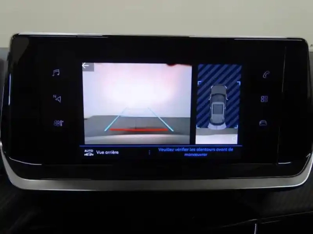 Peugeot 2008 1.2 puretech 130ch s&amp;s style eat8 — photo 10
