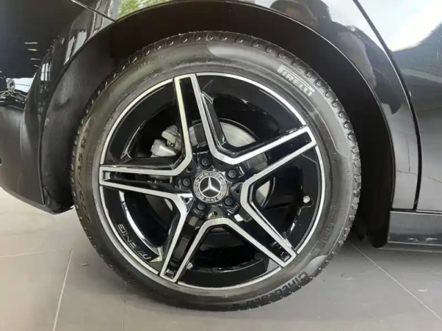 Mercedes Classe A 200 d amg line — photo 9