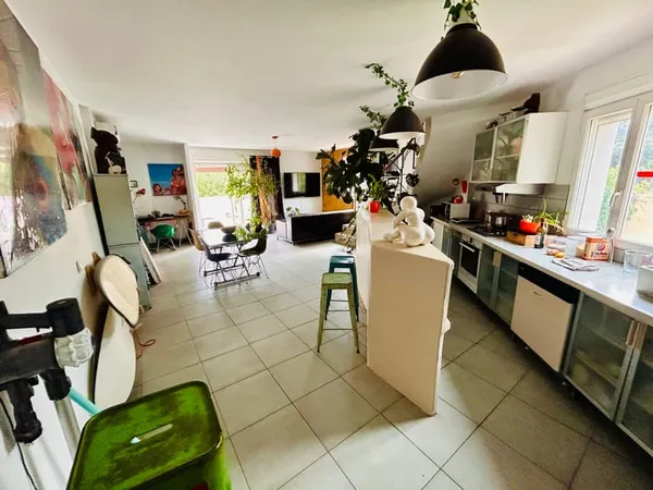 Maison avec piscine à la Couronne ç 5 minutes des plages