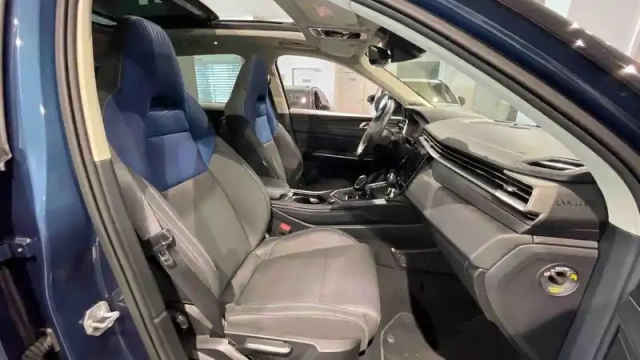 Lynk&Amp;Co 01 1.5 phev 261 ch dcth7 — photo 28