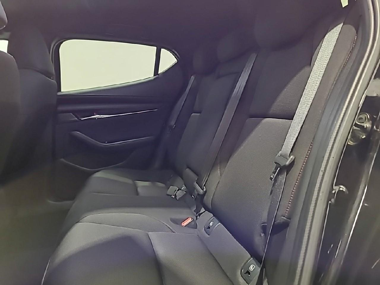 Mazda 3 3 5 portes 2.5l e-skyactiv-g m hybrid 140 ch bvm6 — photo 13