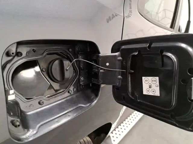 Dacia Duster tce 150 fap 4x2 edc — photo 22