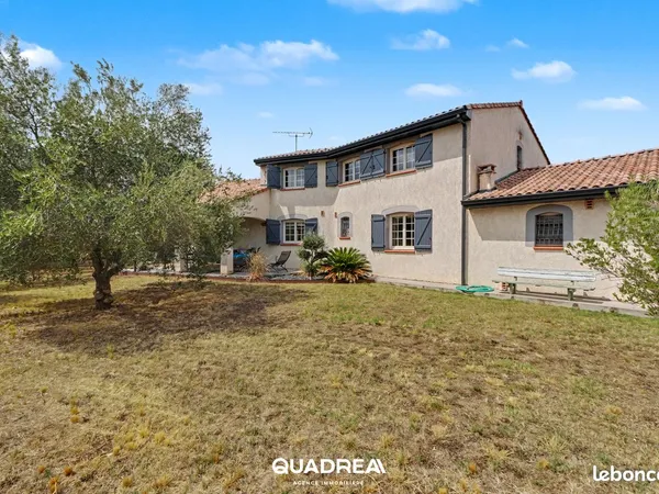 Maison t6 avec garage