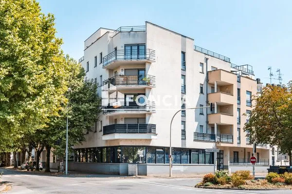 Local professionnel 89 m²