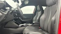 Peugeot 2008 1.2 PureTech 130ch S&S GT EAT8 — photo 9