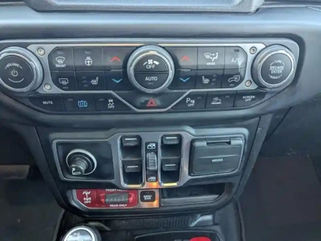 Jeep Wrangler unlimited 2.0 t 380ch 4xe rubicon rock-trac — photo 10