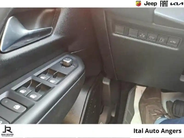 Jeep Compass 1.6 turbo t4 225ch e-hybrid plug-in summit bvr7 — photo 13