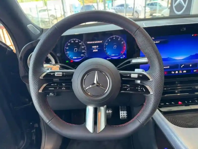 Mercedes Glb 200 — photo 10