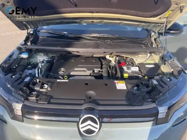 Citroën C5 Aircross hybride rechargeable 225 ch e-eat7 — photo 12