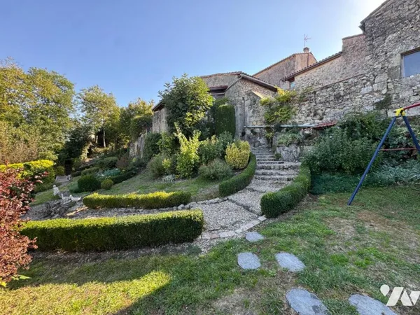 Maison 7 pièces 185 m²