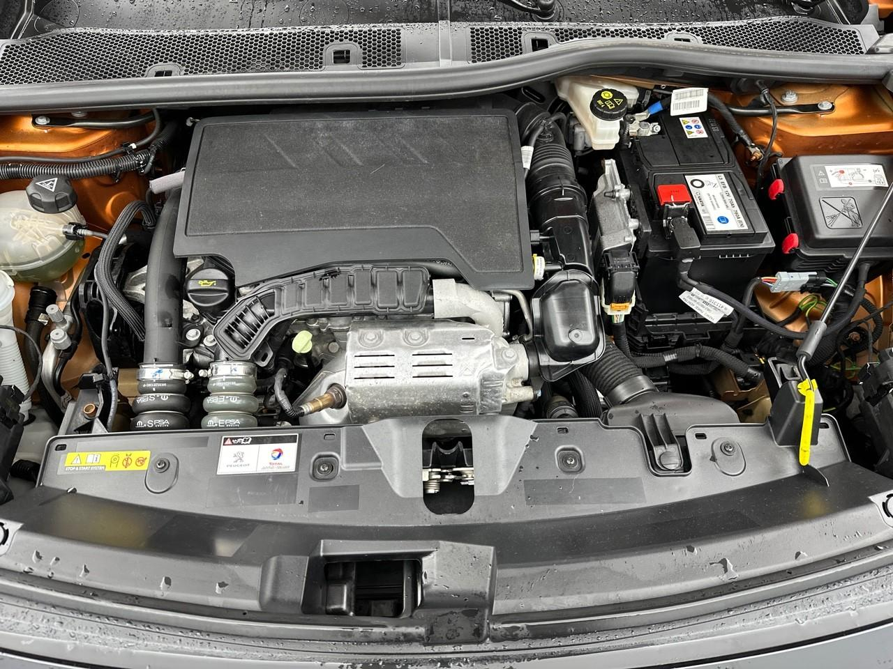 Peugeot 2008 puretech 130 s&s bvm6 allure — photo 13