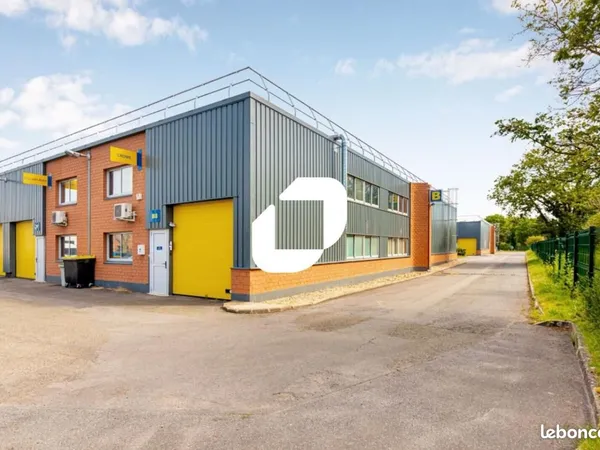 Local d'activité 170 m²