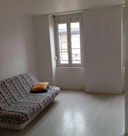 Studio à louer (centre-ville)