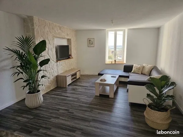 Maison de village rénovée avec garage et terrasse - Bize-Minervois