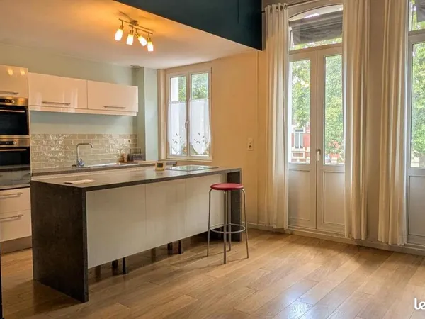 Triplex 6 pièces 119 m²