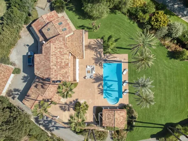 Location longue durée | Mougins - Villa provençale 4 chambres, piscine, domaine sécurisé Les Parcs