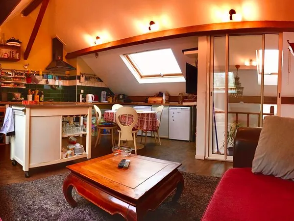 Chambre meublée avec parties communes (Particulier)