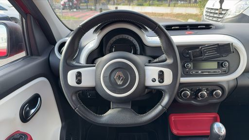 Renault Twingo 1.0 SCe 70 - Intens – 2014 – 116146 km – Essence – Boîte Manuelle — photo 28