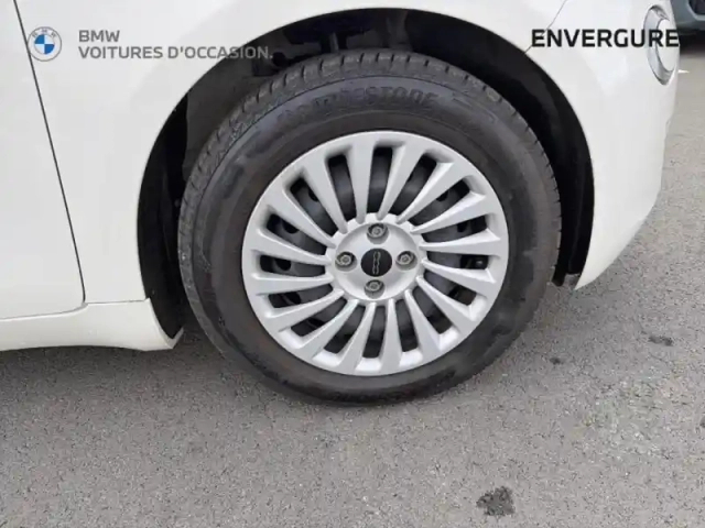 Fiat 500 e 95ch action — photo 8