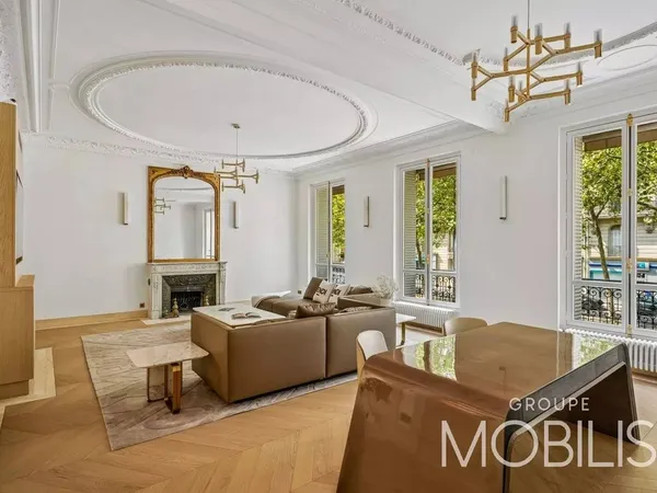 Appartement 6 pièces 207 m²