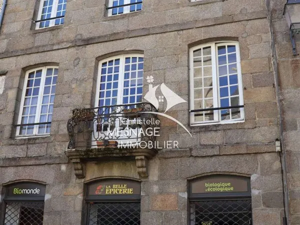 Maison 14 pièces 240 m²
