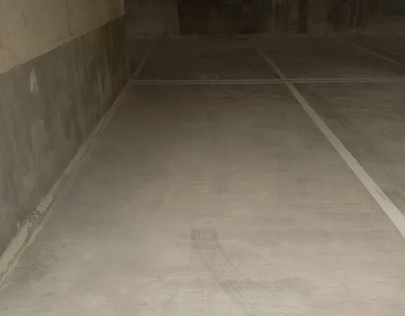 Parking 14 m²