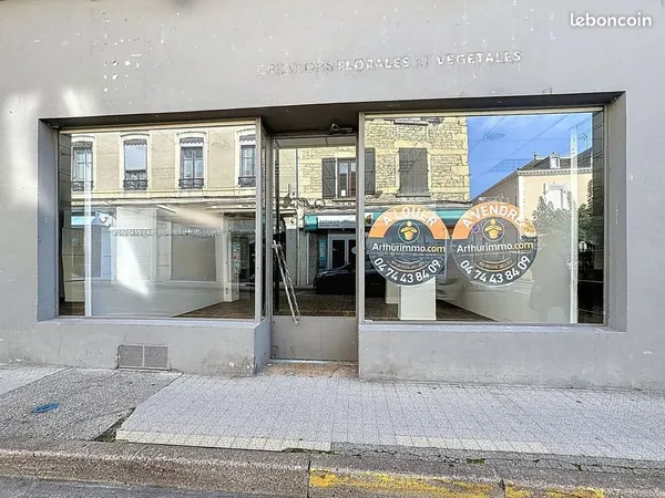 Local commercial 237 m² Bourgoin-Jallieu
