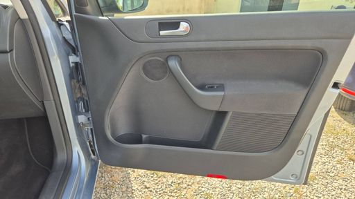 Volkswagen Golf Plus 1.6 TDI 90 - Trendline – 2012 – 64325 km – Diesel – Boîte Manuelle — photo 29