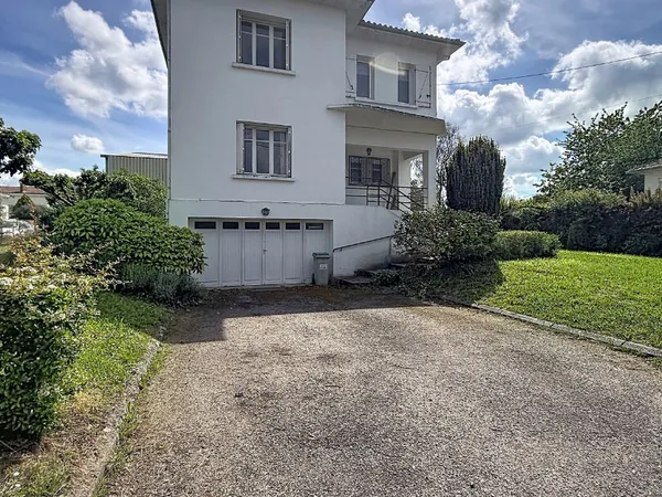 Maison Villeneuve-sur-lot 4 pièce(s) 135 m2