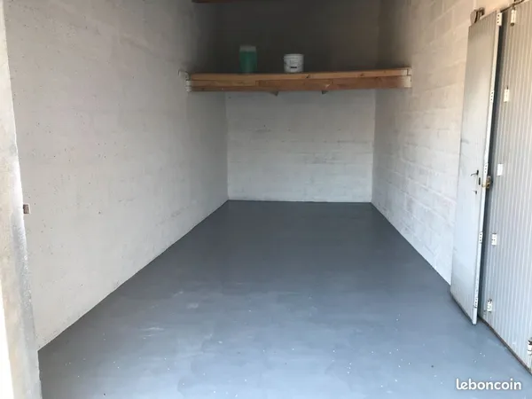 Garage à louer