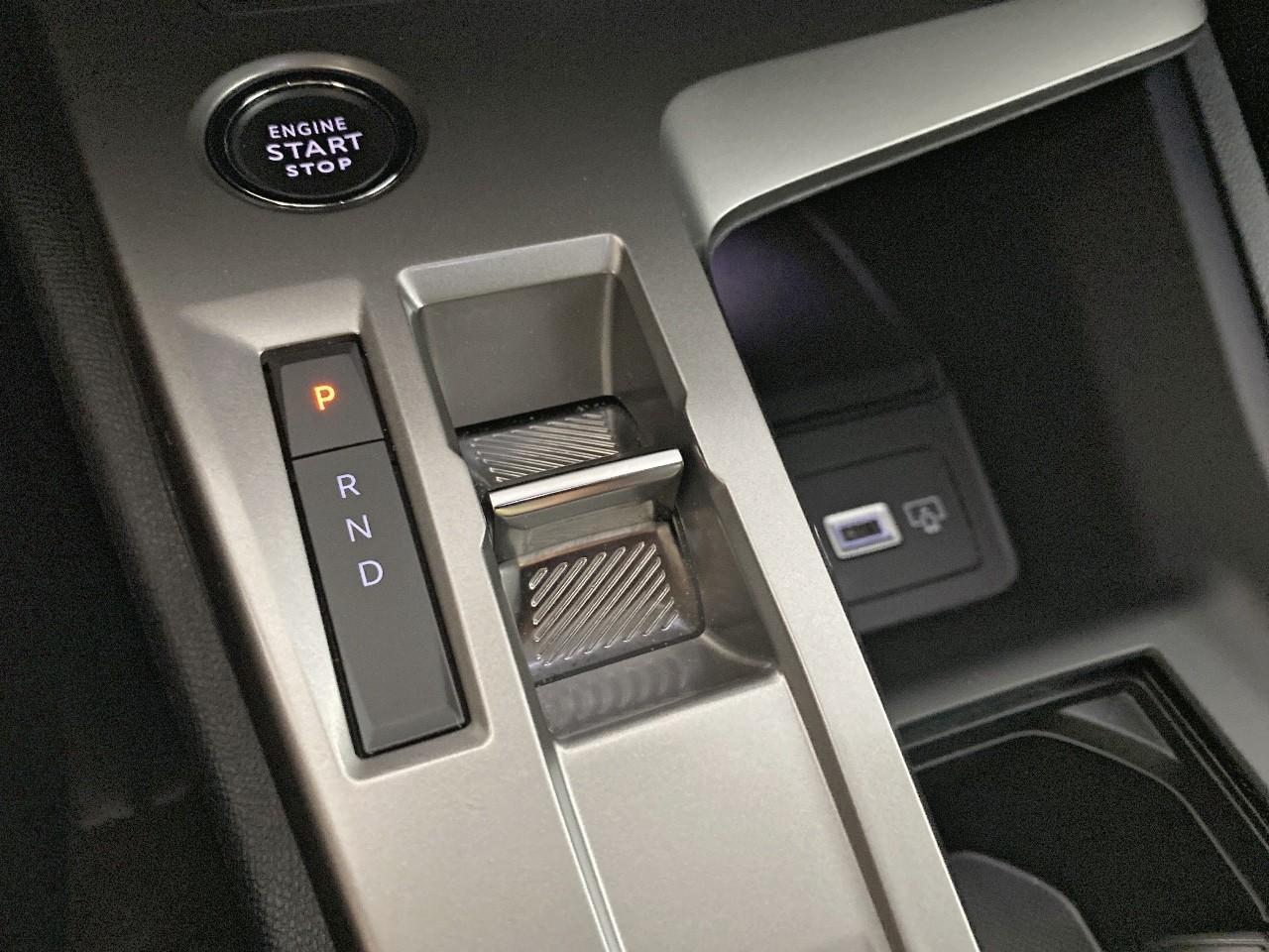Peugeot 408 electrique 58 kwh 210 ch allure — photo 15