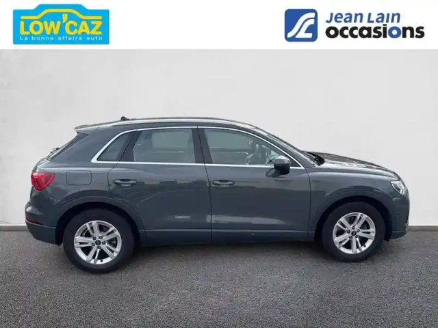 Audi Q3 35 tfsi 150 ch — photo 23