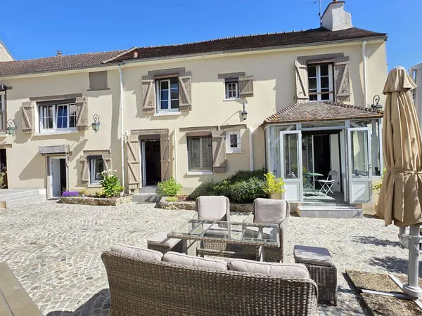 Maison 7 pièces 175 m²