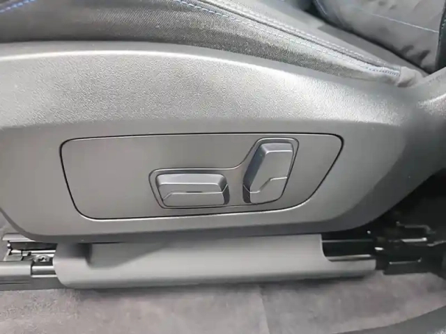 Bmw X1 xdrive 30e 326ch dkg7 — photo 36